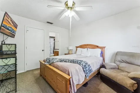 1017 Monroe Avenue St Cloud FL 34769