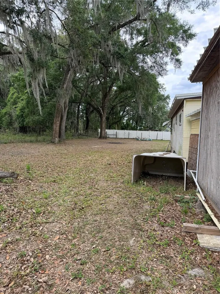 11259 NE 10th Terrace Oxford FL 34484