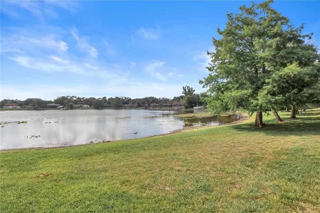 916 Lake Destiny Road Altamonte Springs FL 32714