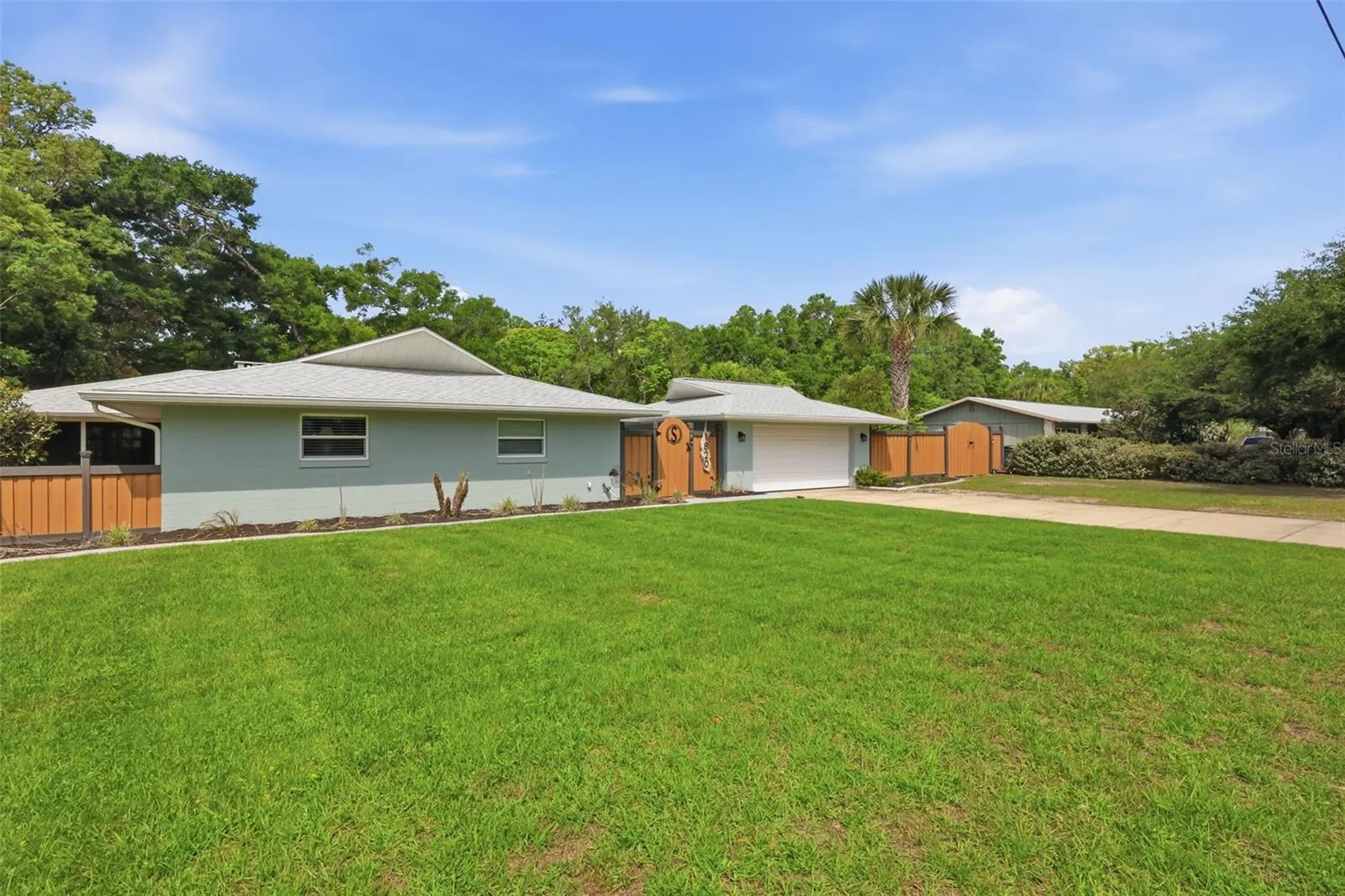 1820 Anchor Avenue Deland FL 32720
