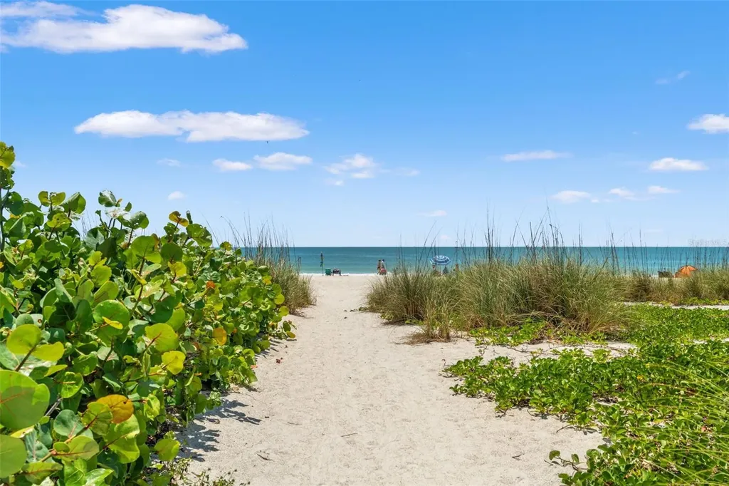 8106 Gulf Drive Holmes Beach FL 34217