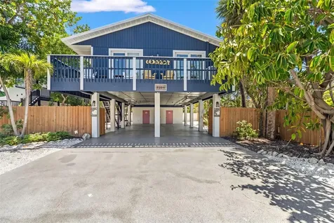 8106 Gulf Drive Holmes Beach FL 34217