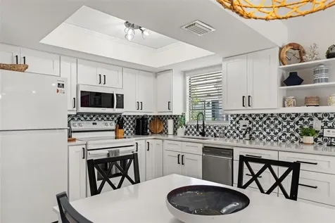 8106 Gulf Drive Holmes Beach FL 34217