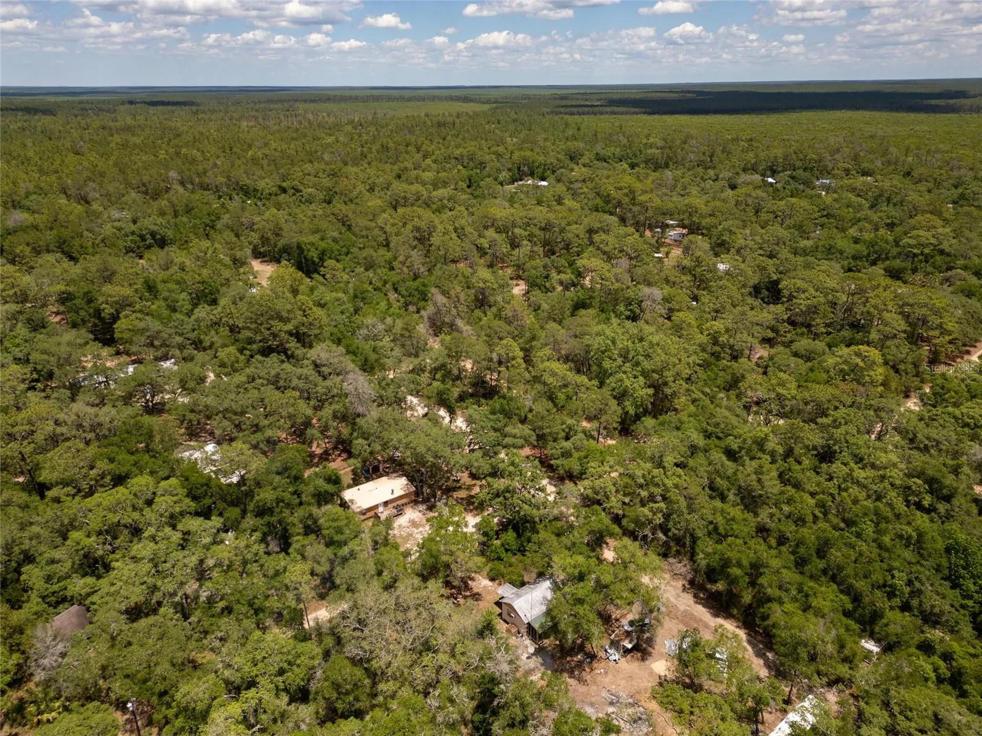 19448 SE 92nd Place Ocklawaha FL 32179