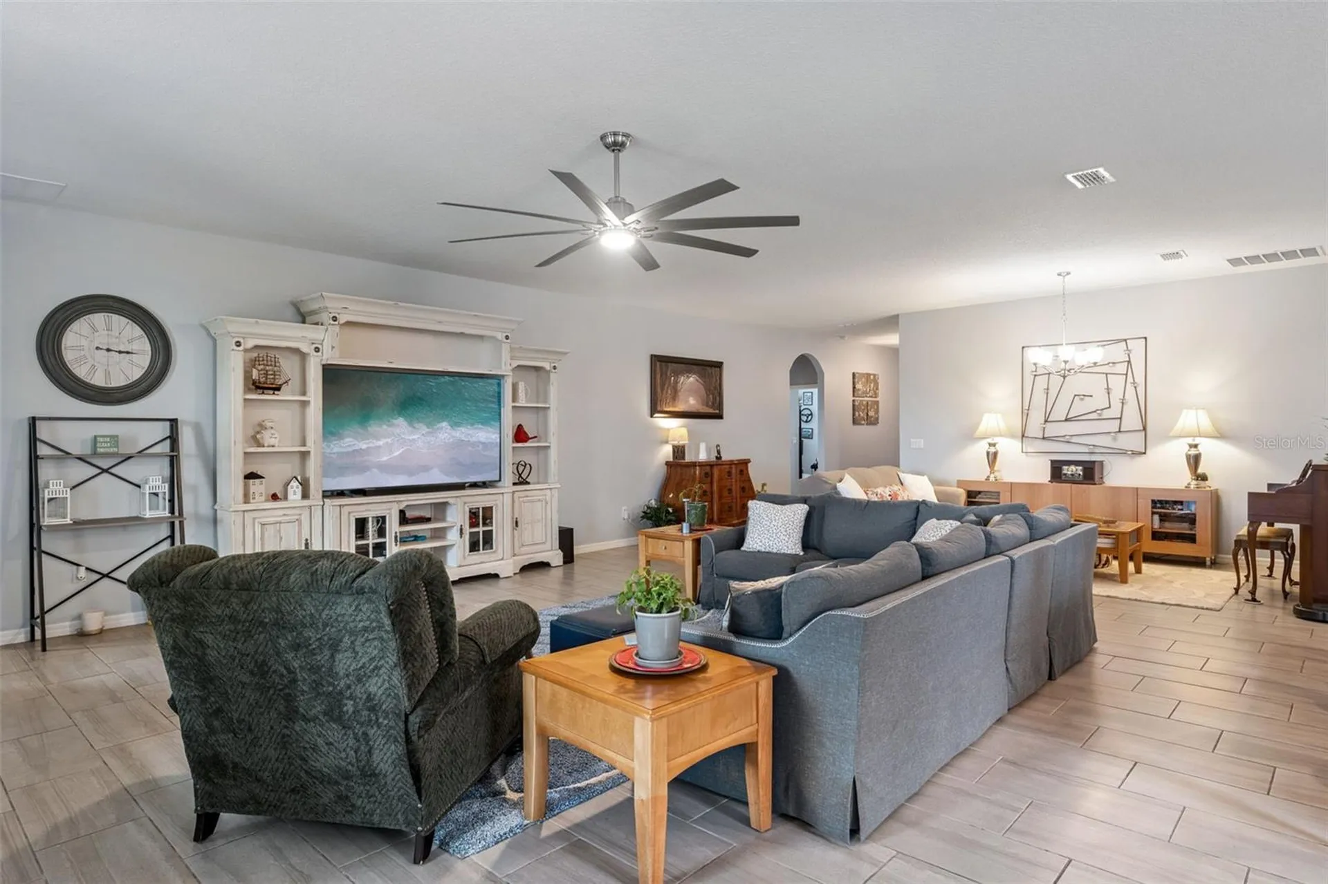 484 Cavesson Street Apopka FL 32712