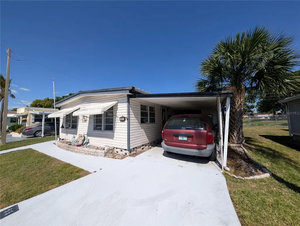 980 7th Street NW Largo FL 33770