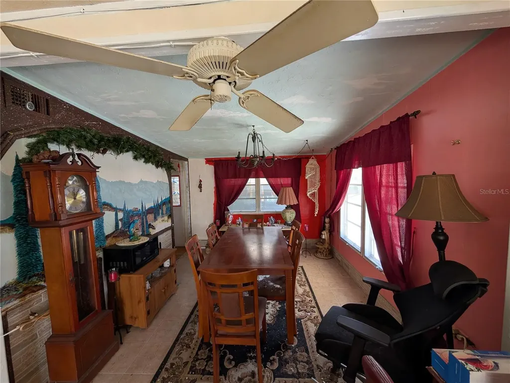 980 7th Street NW Largo FL 33770