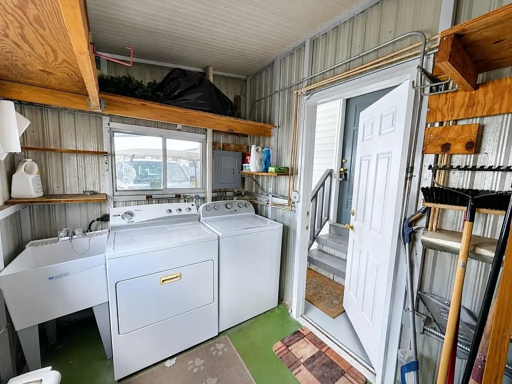 216 Martinique Road North Port FL 34287