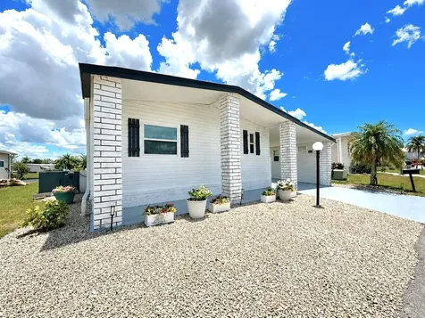 216 Martinique Road North Port FL 34287
