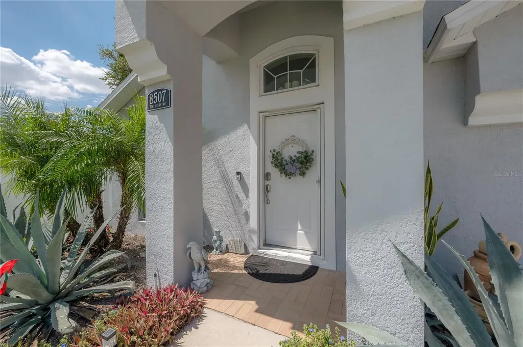 8507 Tiara Park Way Tampa FL 33635