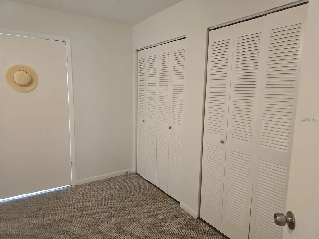 5267 81st Street N St Petersburg FL 33709