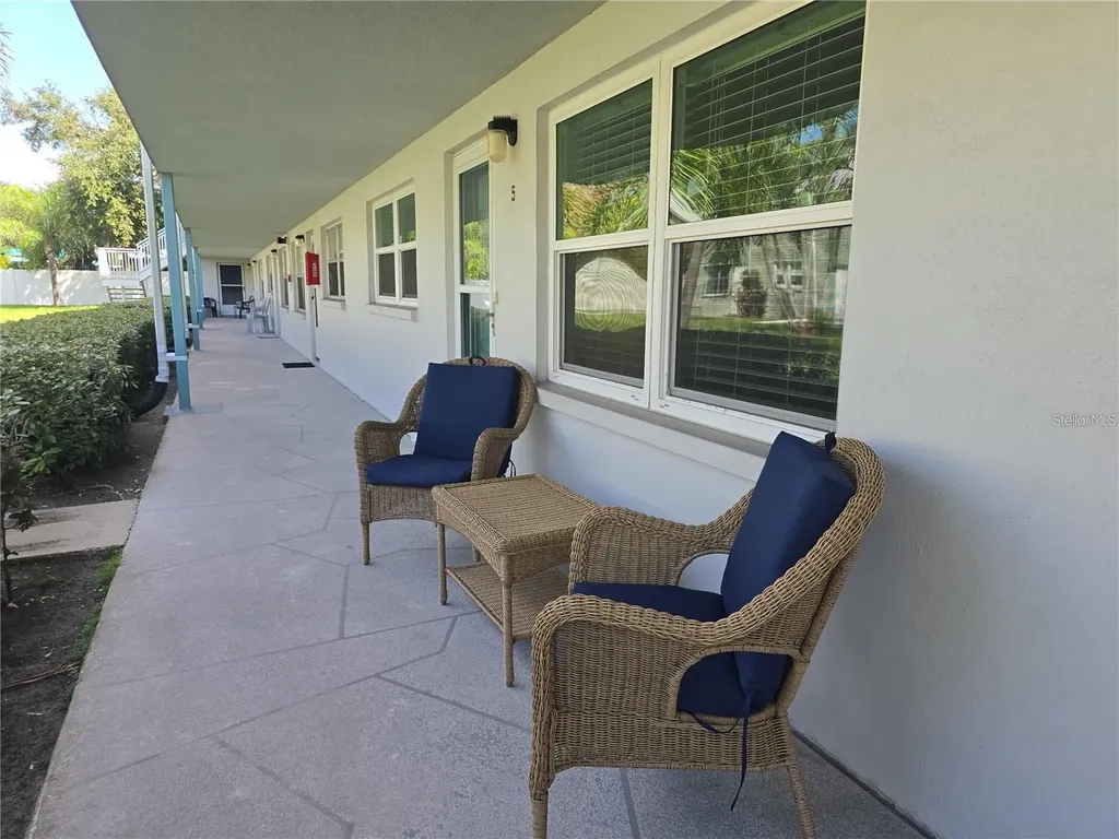 5267 81st Street N St Petersburg FL 33709
