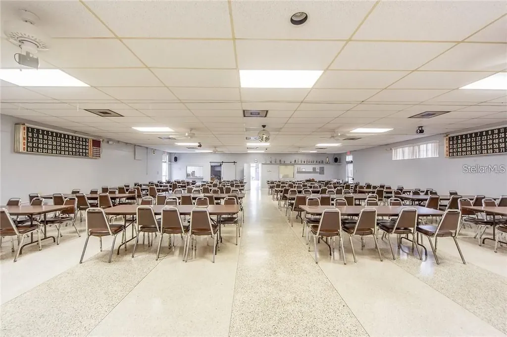 5267 81st Street N St Petersburg FL 33709