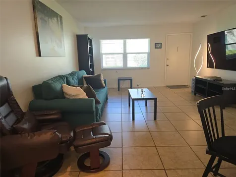 5267 81st Street N St Petersburg FL 33709