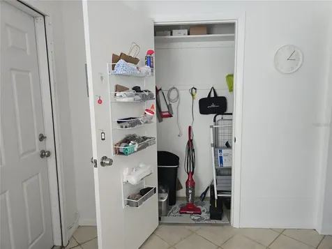 5267 81st Street N St Petersburg FL 33709