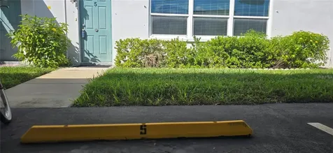 5267 81st Street N St Petersburg FL 33709