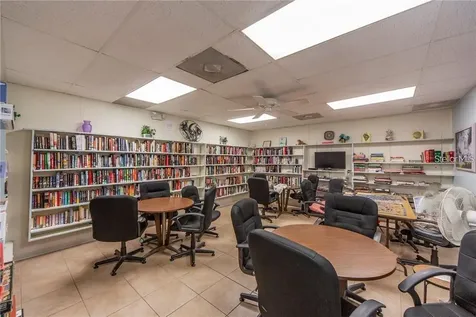 5267 81st Street N St Petersburg FL 33709