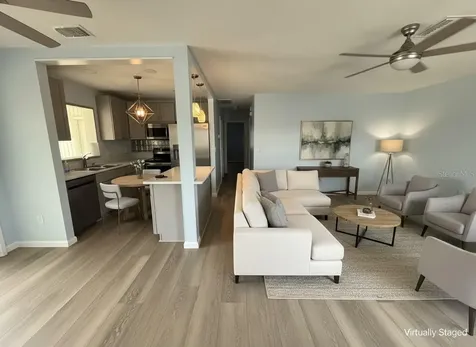 110-112 Gloucester Boulevard Sun City Center FL 33573