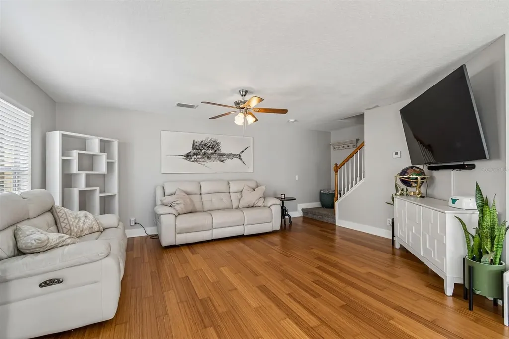 3863 Island Way St Petersburg FL 33705