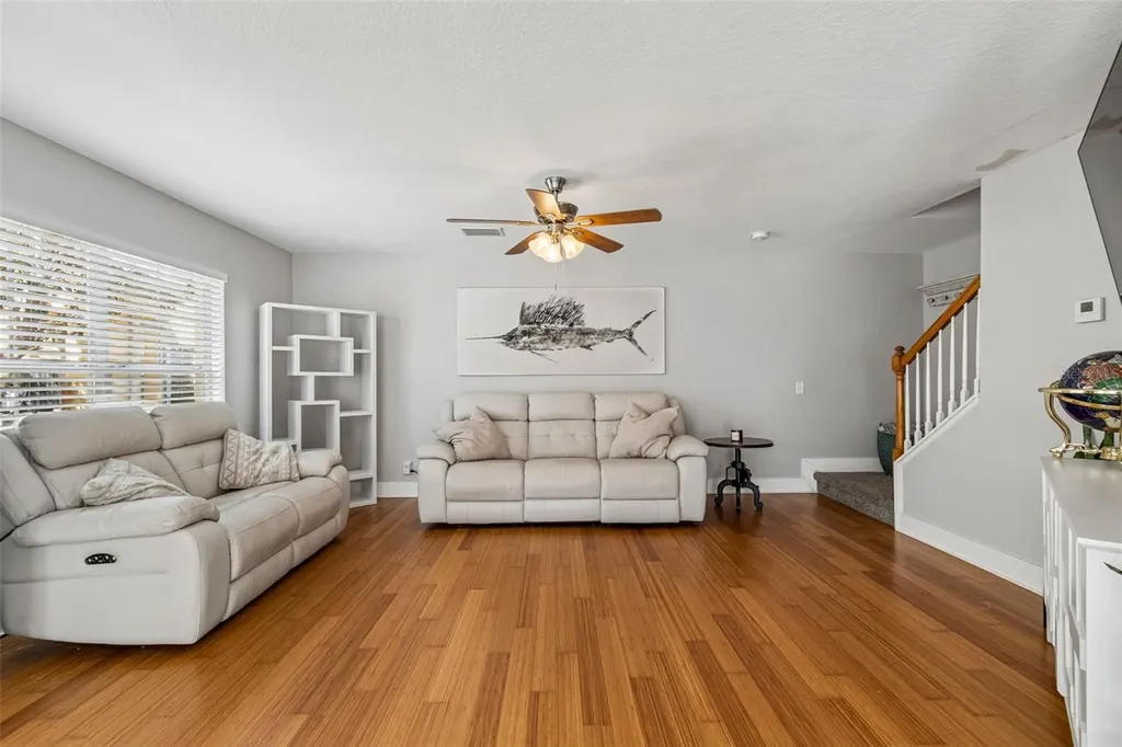 3863 Island Way St Petersburg FL 33705