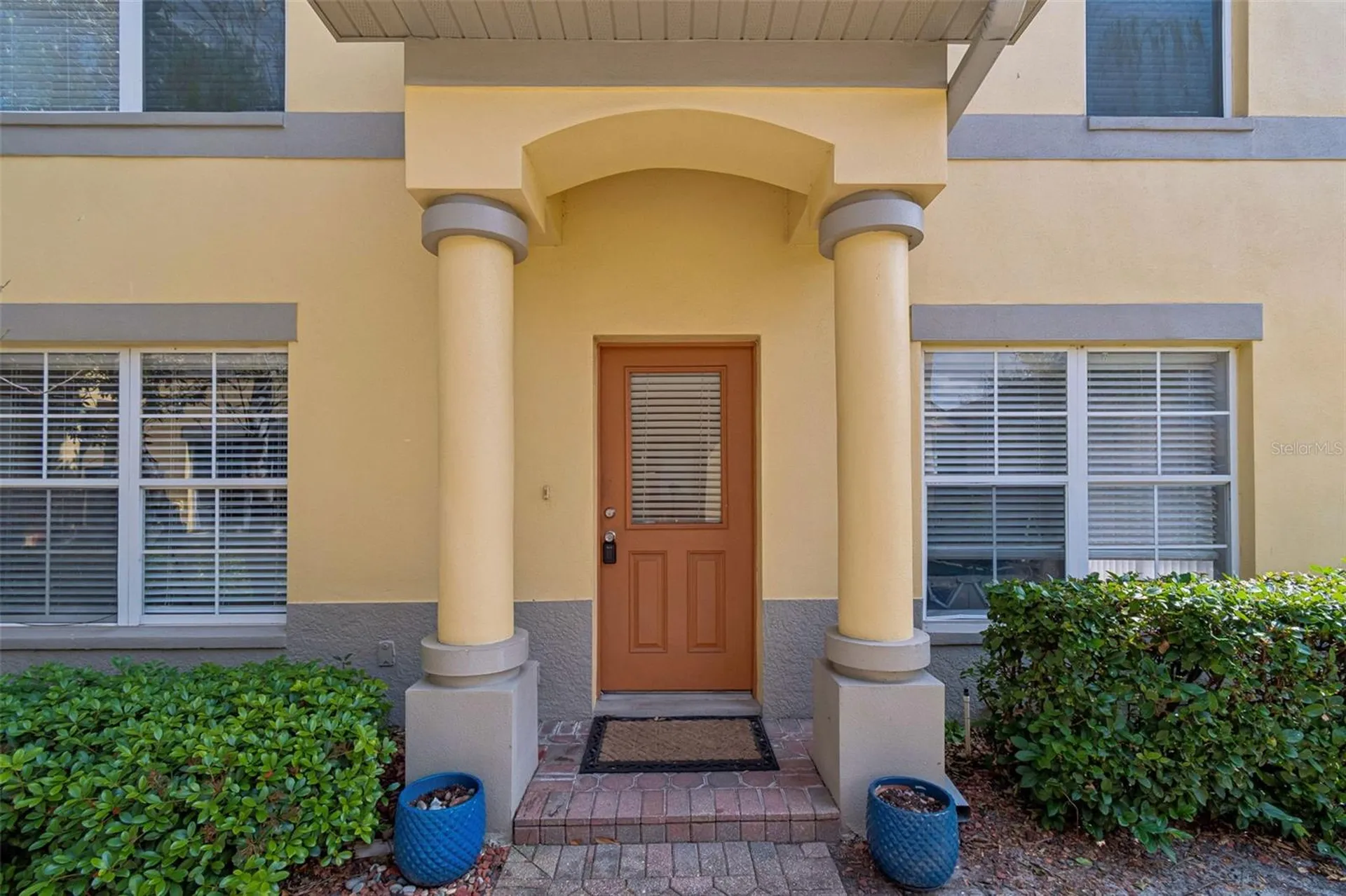 3863 Island Way St Petersburg FL 33705