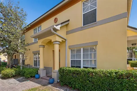 3863 Island Way St Petersburg FL 33705