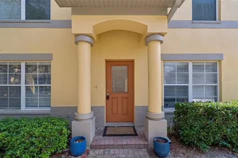 3863 Island Way St Petersburg FL 33705