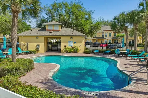 3863 Island Way St Petersburg FL 33705