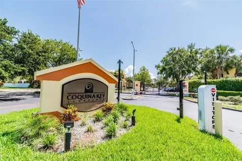 3863 Island Way St Petersburg FL 33705