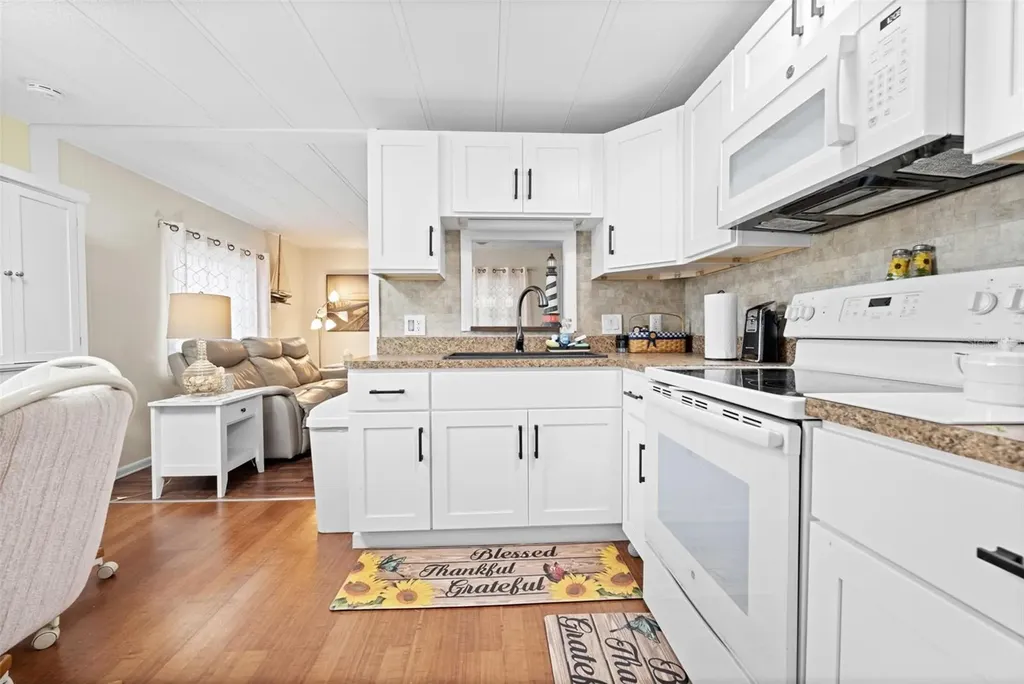 8979 Highpoint Boulevard Brooksville FL 34613