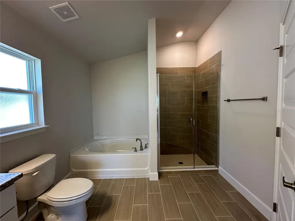 12535 NE 48th Terrace Oxford FL 34484