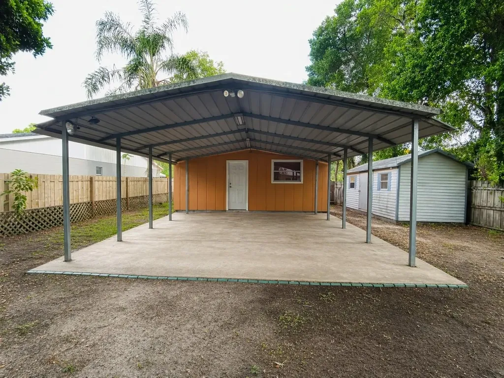 1906 E New Orleans Avenue Tampa FL 33610