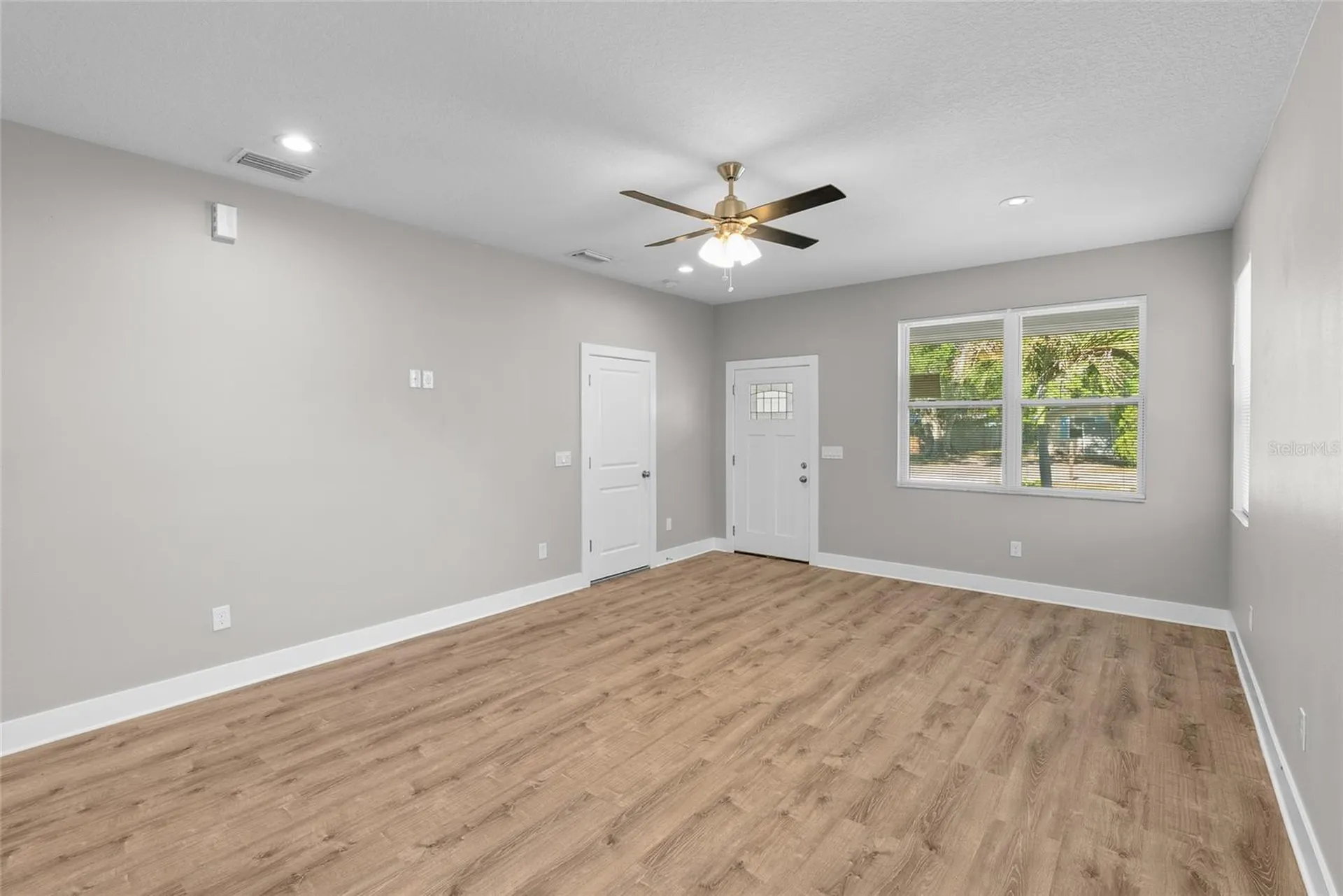 6356 30th Way N St Petersburg FL 33702