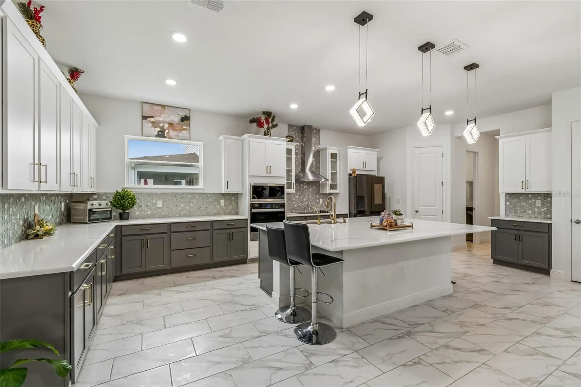 19129 Planetree Street Orlando FL 32827