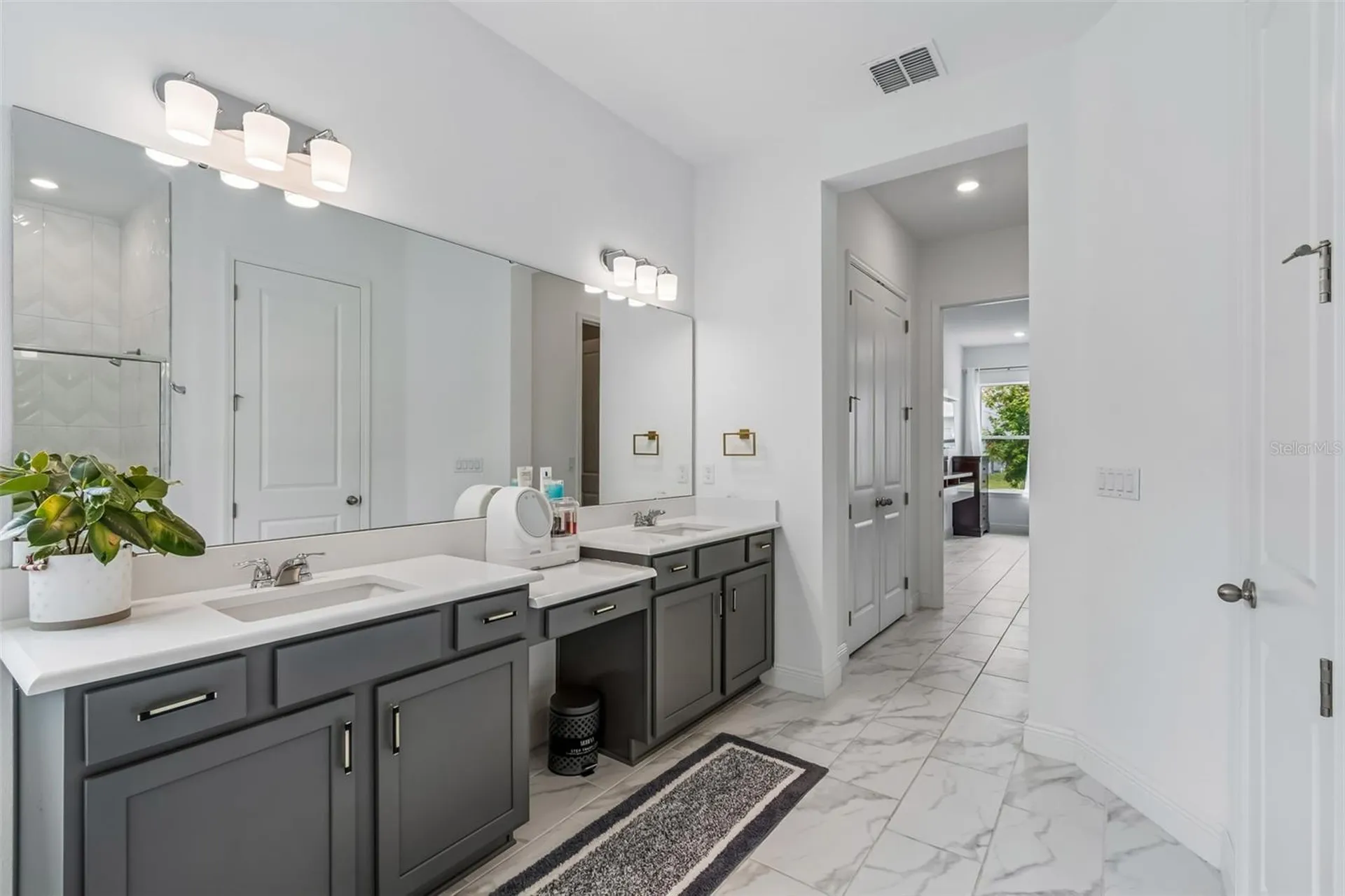19129 Planetree Street Orlando FL 32827