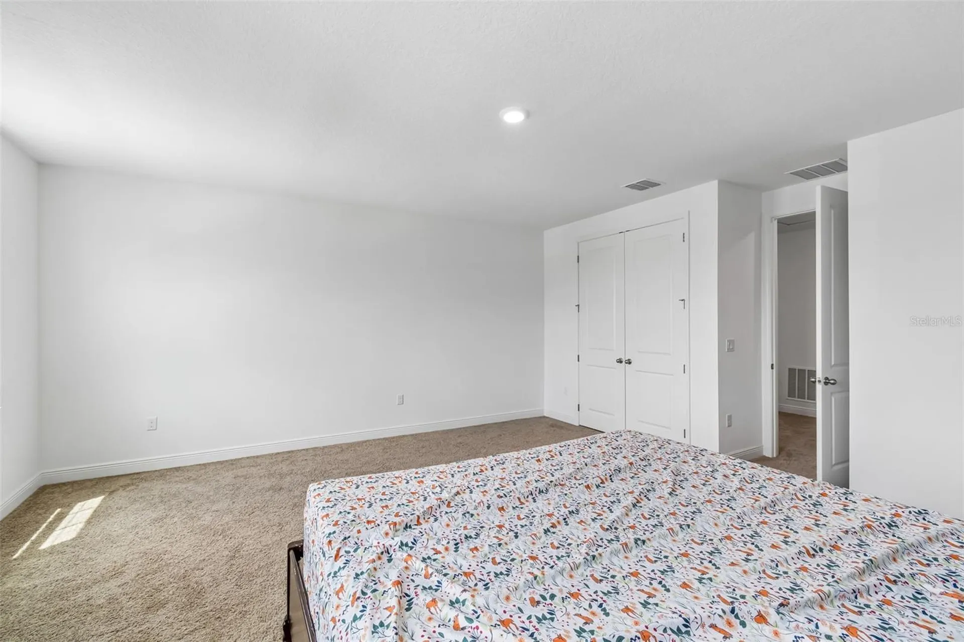19129 Planetree Street Orlando FL 32827