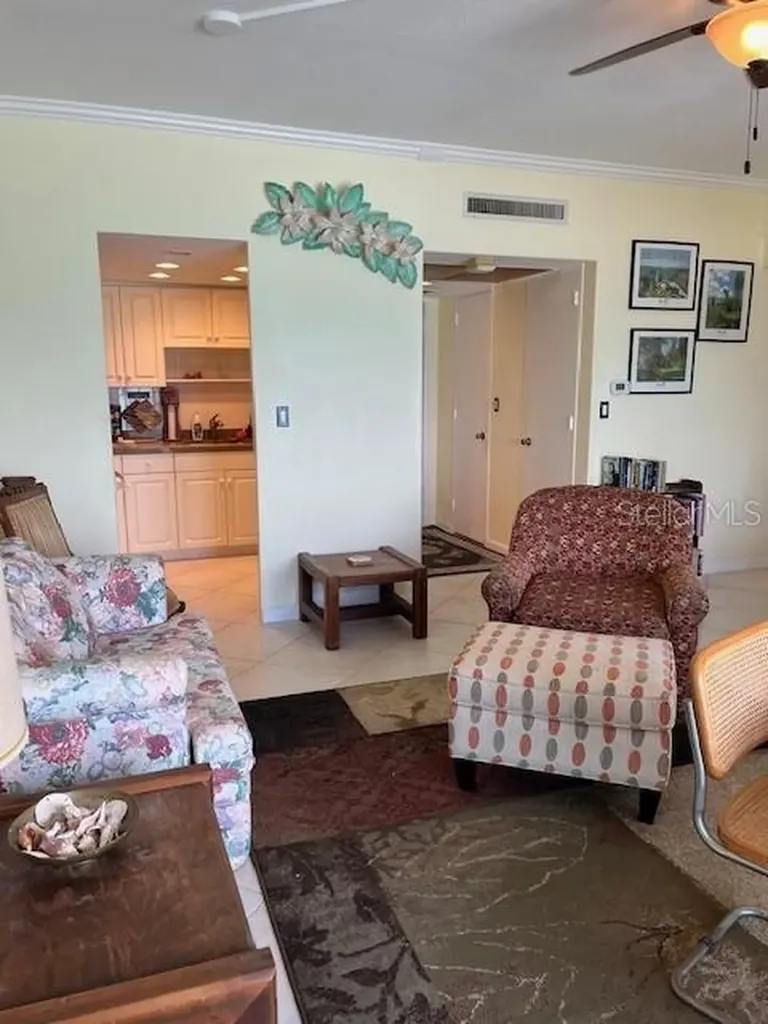 880 Mandalay Avenue Clearwater Beach FL 33767