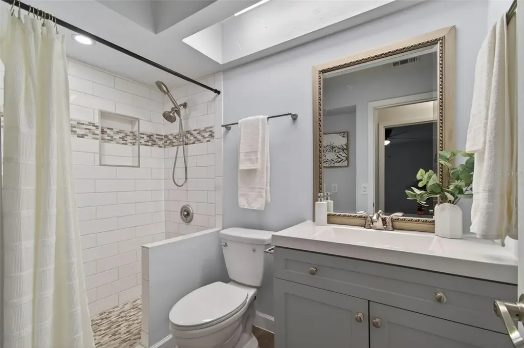 2820 NW 39th Terrace Gainesville FL 32606