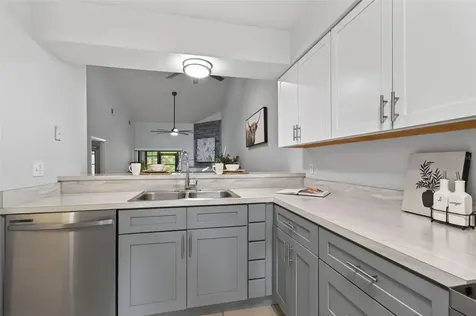 2820 NW 39th Terrace Gainesville FL 32606