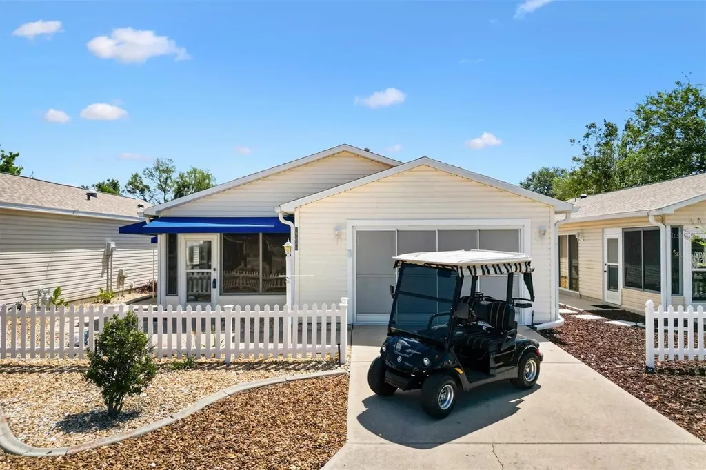 17449 SE 93rd Vine Avenue The Villages FL 32162