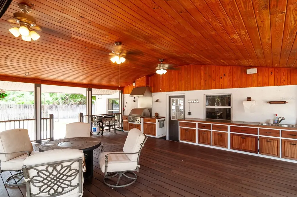 31919 Hedgerow Drive Wesley Chapel FL 33543