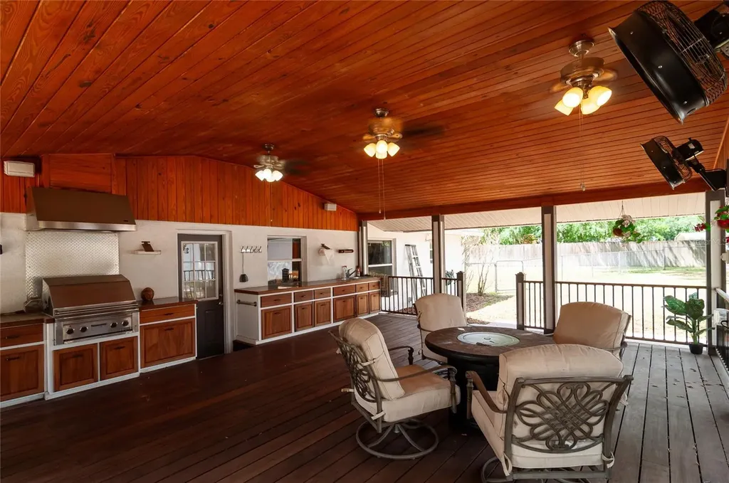 31919 Hedgerow Drive Wesley Chapel FL 33543