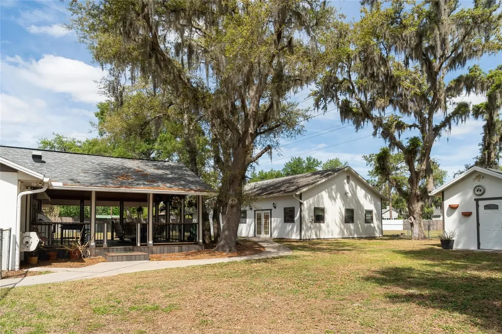 31919 Hedgerow Drive Wesley Chapel FL 33543
