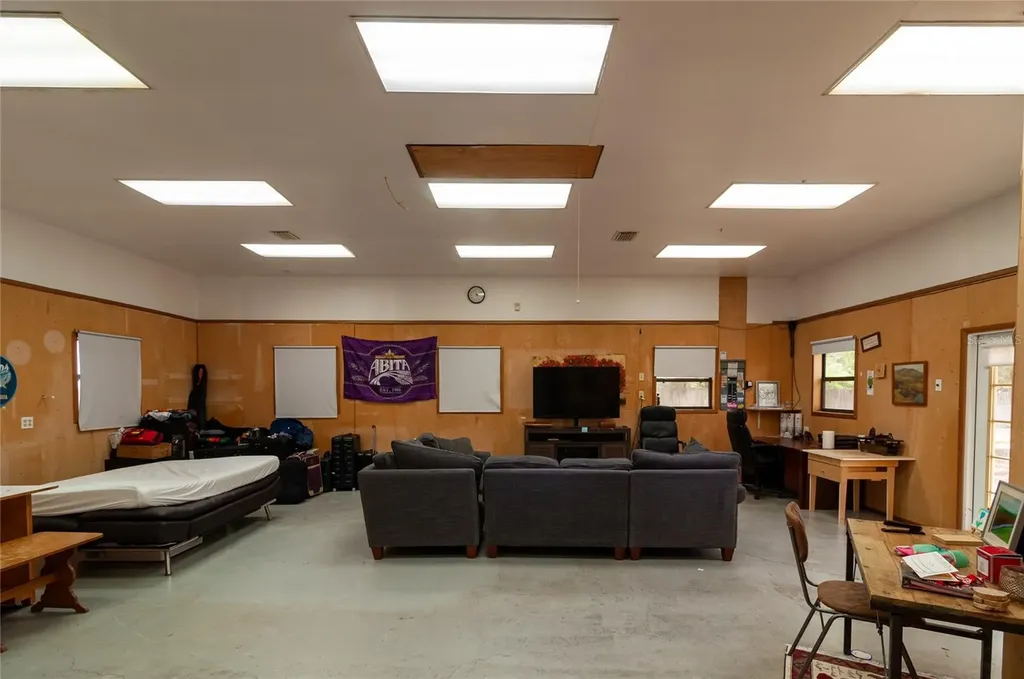31919 Hedgerow Drive Wesley Chapel FL 33543