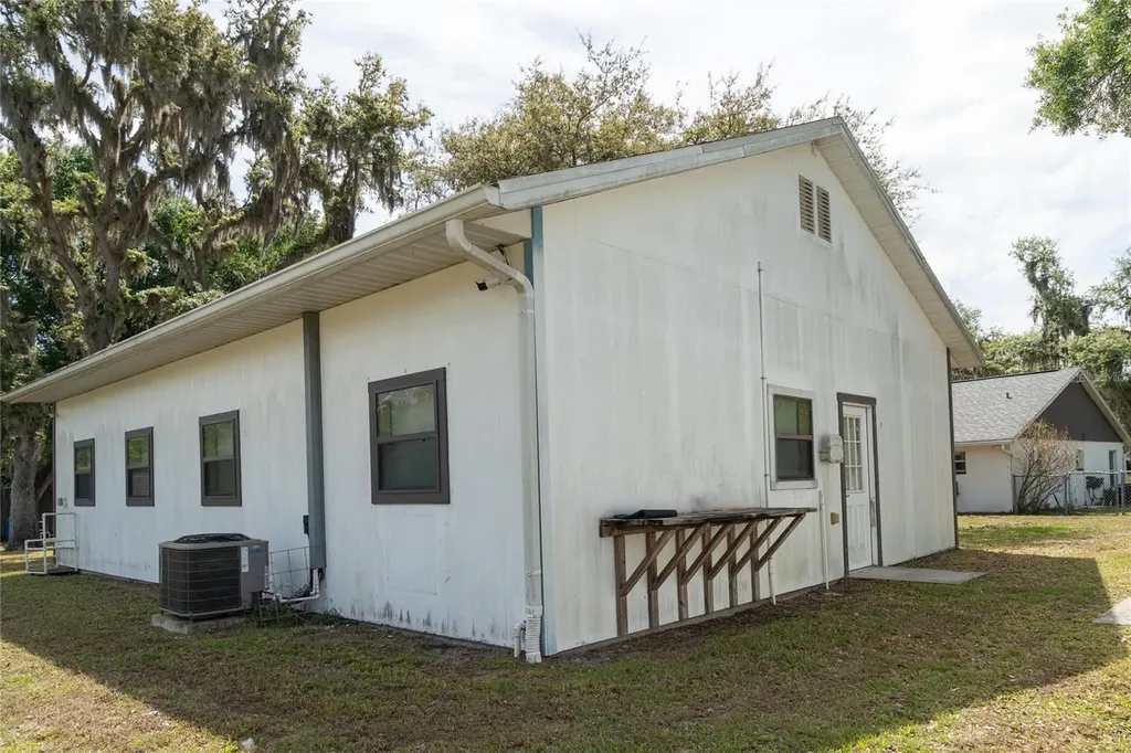 31919 Hedgerow Drive Wesley Chapel FL 33543