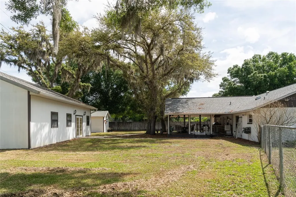 31919 Hedgerow Drive Wesley Chapel FL 33543