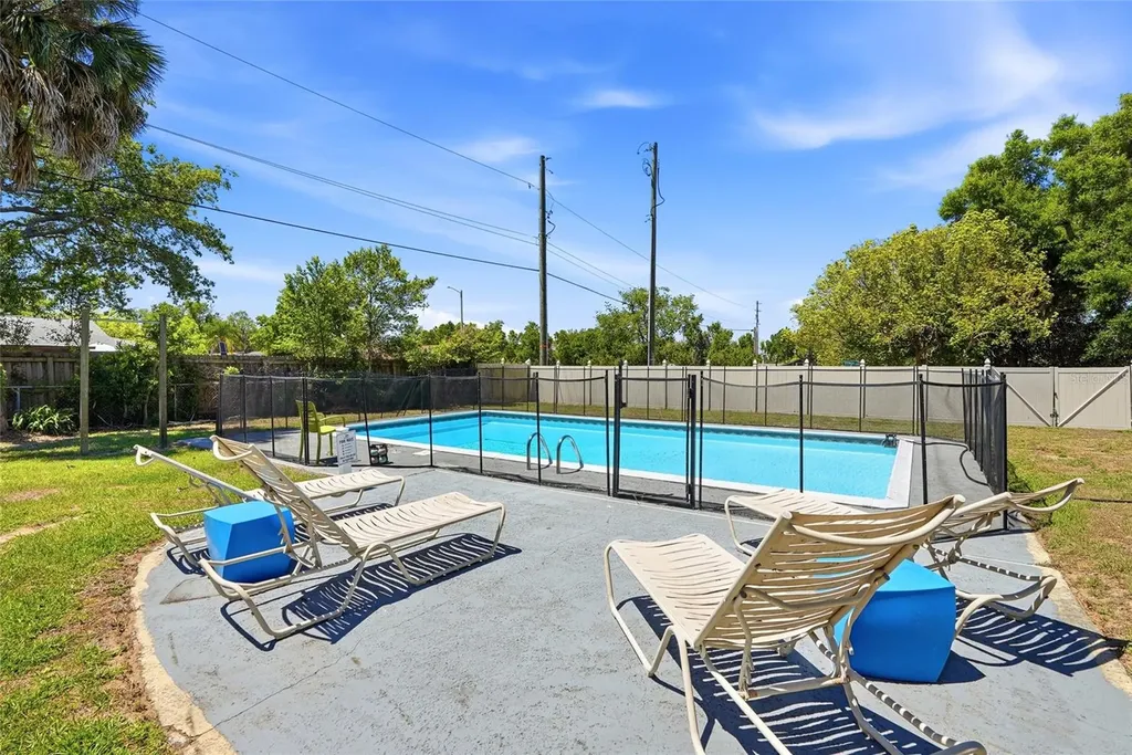 721 Village Place Brandon FL 33511