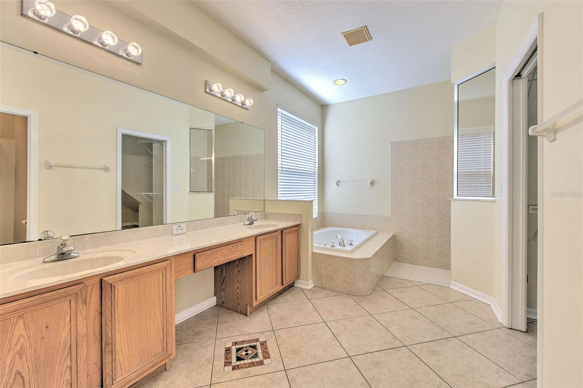 27601 Baybrook Loop Wesley Chapel FL 33544