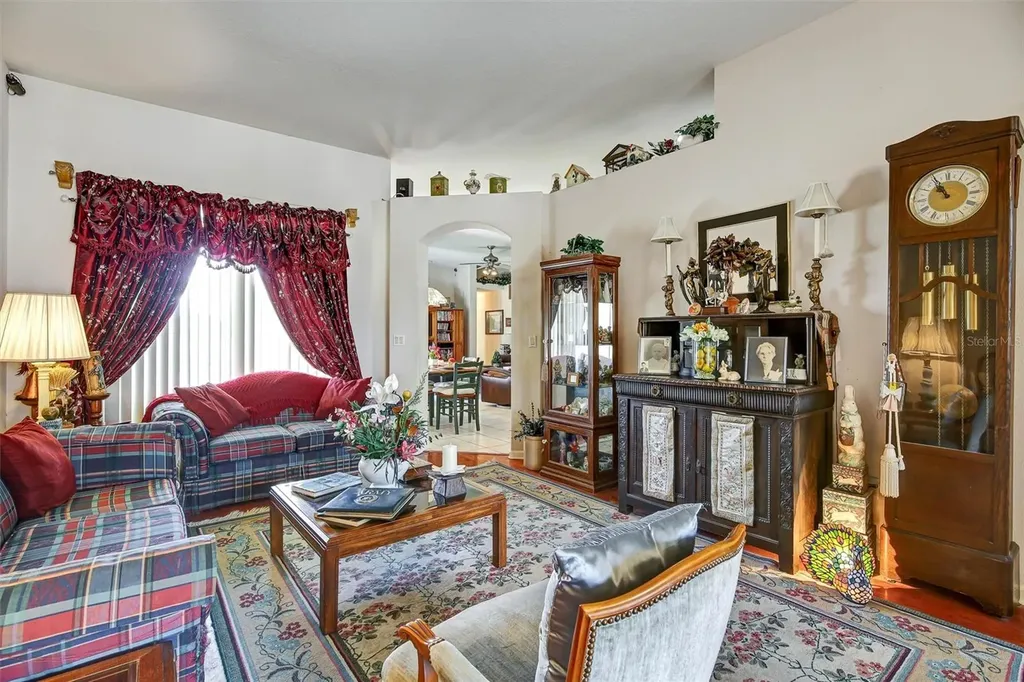 707 Forestgreen Court Orlando FL 32828