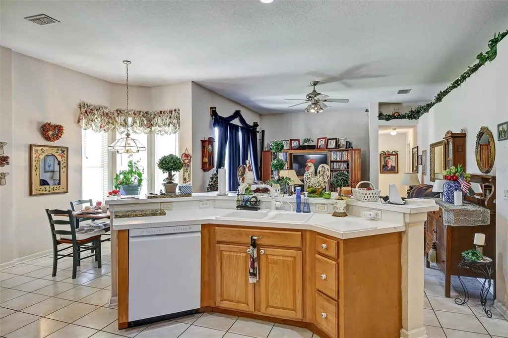 707 Forestgreen Court Orlando FL 32828